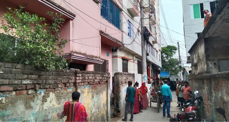 মাদারীপুরে একই পরিবারের ৩ জনের মরদেহ উদ্ধার