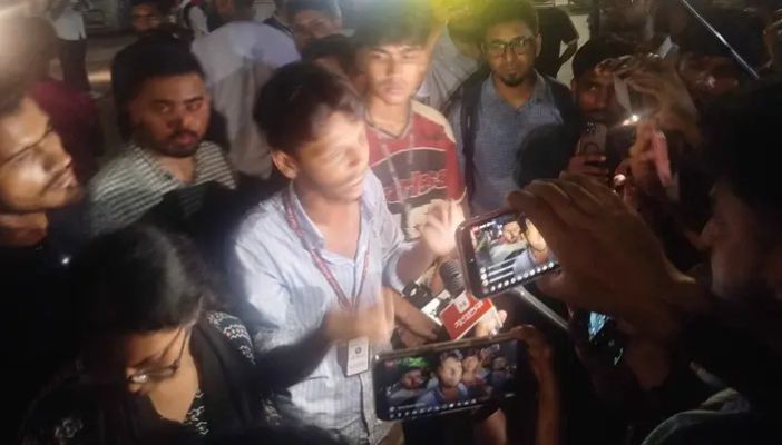 বুধবার লংমার্চ কর্মসূচি ঘোষণা শিক্ষার্থীদের