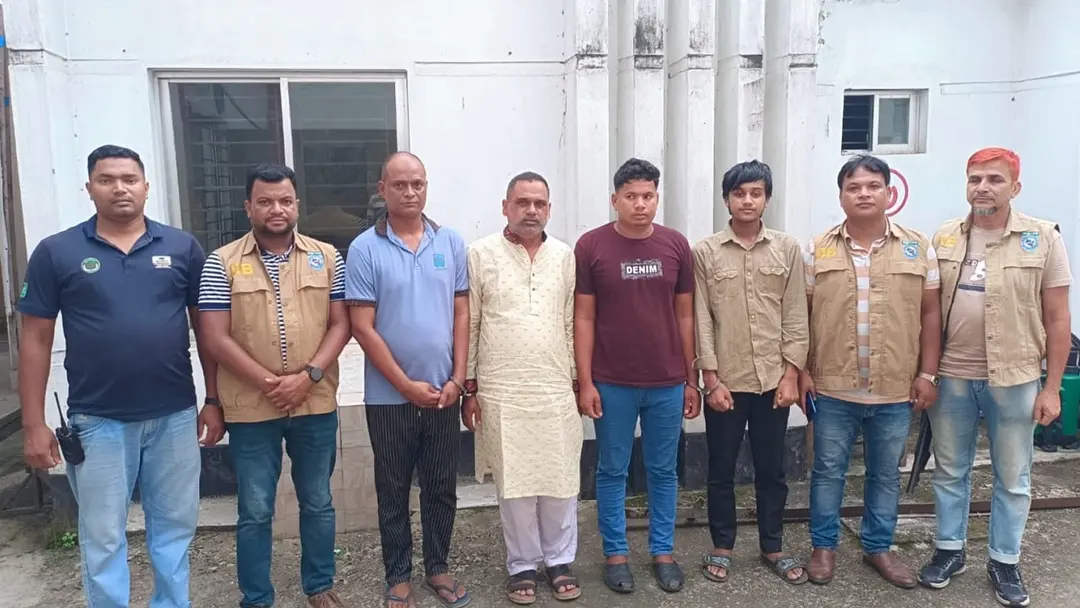 জাল প্রবেশপত্র-ভুয়া পরীক্ষার্থীসহ দালালচক্রের ৪ সদস্য গ্রেপ্তার